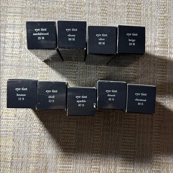 Giorgio Armani Eye Tint Matte and shimmer - Picture 3 of 3